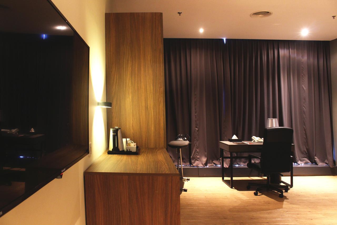 Imperial Regency Suites & كوالالمبور المظهر الخارجي الصورة