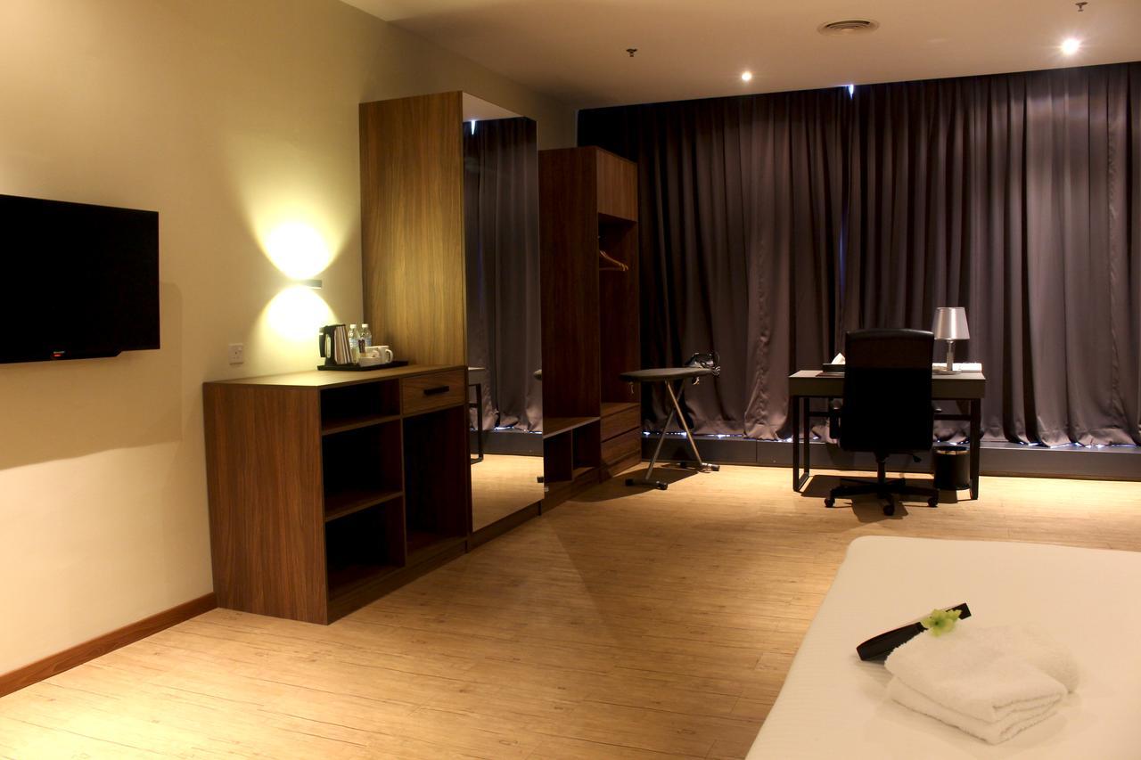 Imperial Regency Suites & كوالالمبور المظهر الخارجي الصورة